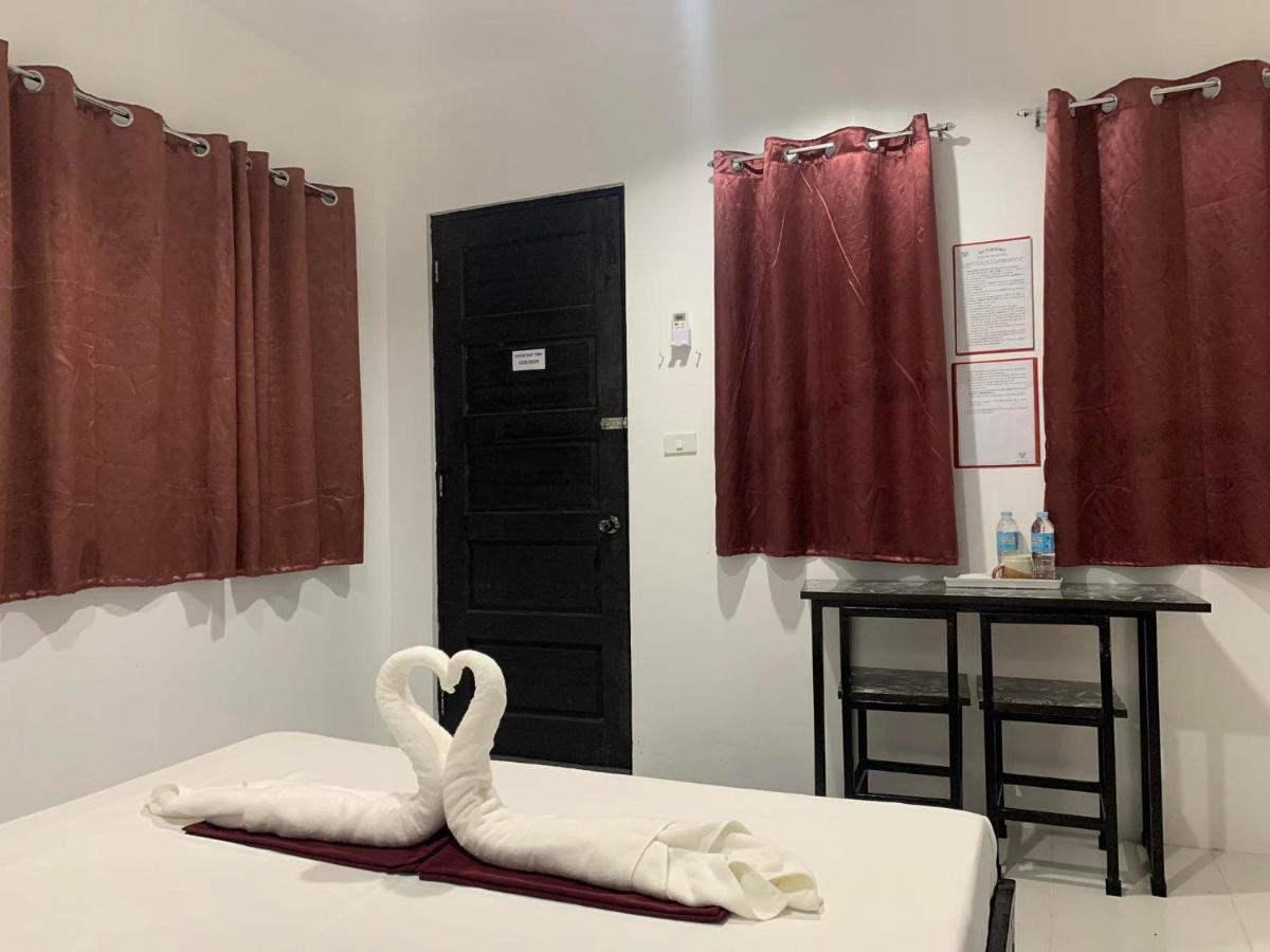 Fil'S Resort Moalboal Dış mekan fotoğraf